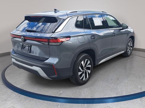Certified 2025 Volkswagen Tiguan S AWD/4WD image 5