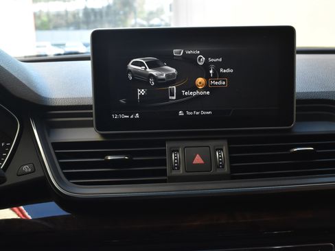 Used 2020 Audi Q5 2.0T Premium Plus w/ Premium Plus Package image 39