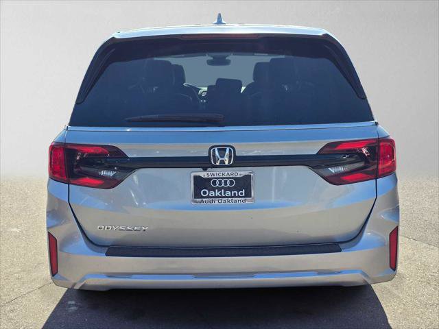 Used 2025 Honda Odyssey EX-L image 4