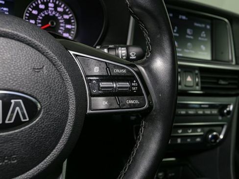 Used 2020 Kia Optima SE image 28