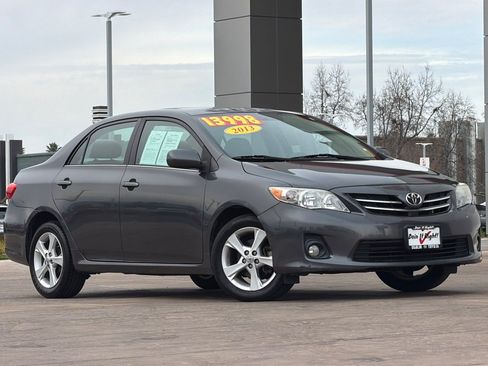 Used 2013 Toyota Corolla LE image 2