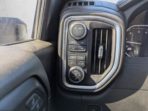 Used 2022 GMC Sierra 2500 AT4 w/ AT4 Preferred Package image 16