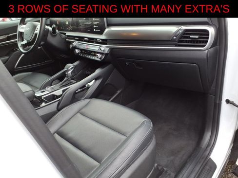 Used 2023 Kia Telluride LX image 9