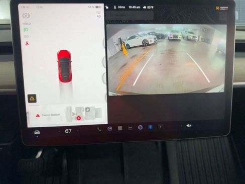 Used 2022 Tesla Model Y Long Range image 25