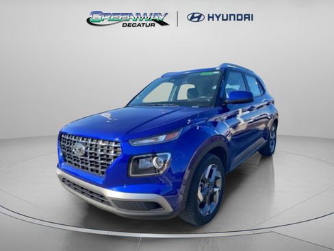 Used 2023 Hyundai Venue SEL image 3