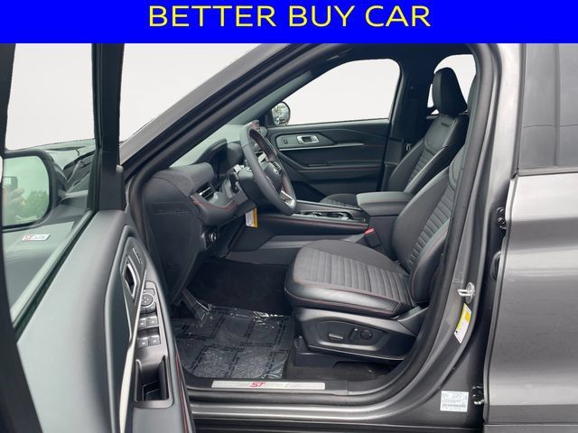 New 2026 Ford Explorer ST-Line w/ ST-Line Street Pack AWD/4WD image 9