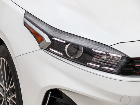 Used 2023 Kia Forte GT-Line w/ GT-Line Technology Package FWD image 4
