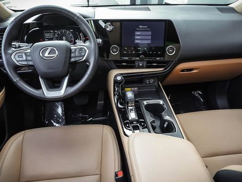 Used 2025 Lexus NX 250 FWD w/ Accessory Package (2T) image 19