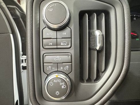 New 2026 GMC Sierra 1500 Pro image 18