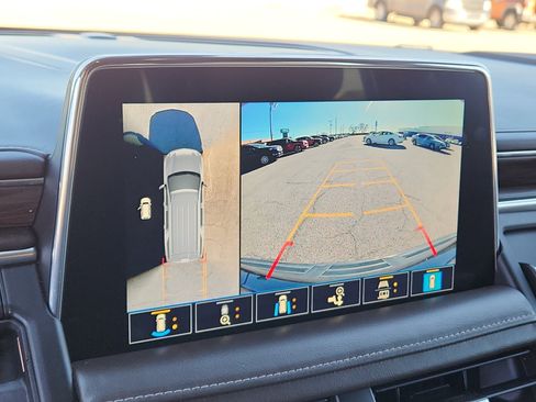 Used 2021 Chevrolet Tahoe Z71 w/ Z71 Off-Road Package image 14