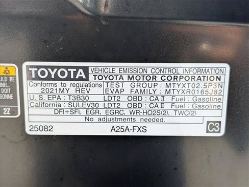 Used 2021 Toyota Venza LE w/ Carpet Mat Package (TMS) AWD/4WD image 22
