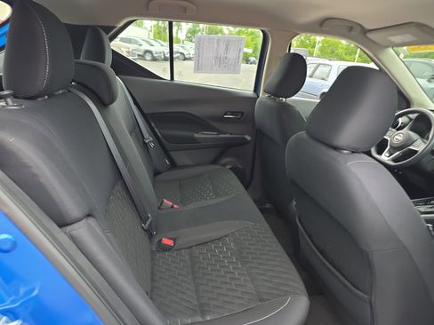 Used 2023 Nissan Kicks SV FWD image 10
