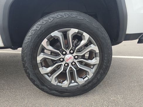 Used 2023 GMC Canyon Denali AWD/4WD image 33