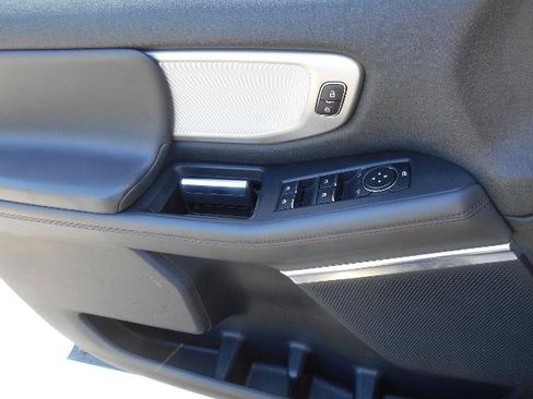 Certified 2025 Ford Expedition Active RWD image 5