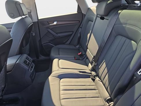 Used 2023 Audi Q5 2.0T Premium Plus w/ Premium Plus Package AWD/4WD image 17