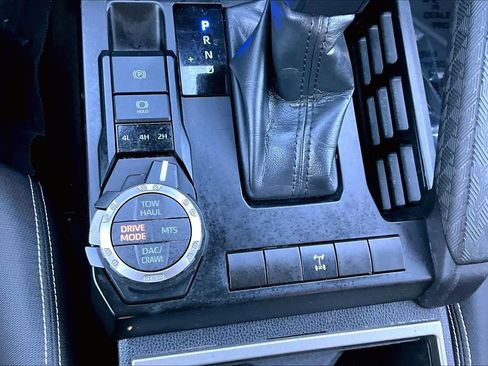 Certified 2024 Toyota Tacoma TRD Off-Road image 34