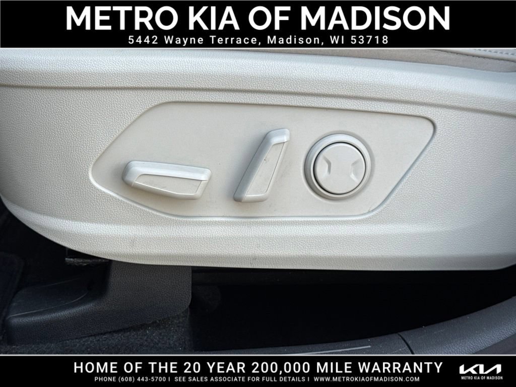 Used 2023 Kia Sorento EX AWD/4WD image 14