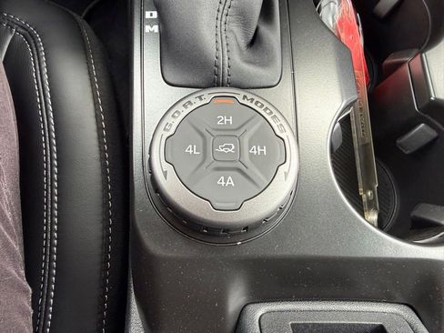New 2026 Ford Bronco Outer Banks AWD/4WD image 30