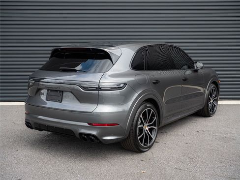 Certified 2023 Porsche Cayenne GTS AWD/4WD image 29