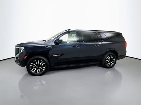 Used 2023 GMC Yukon XL AT4 w/ Technology Package image 5