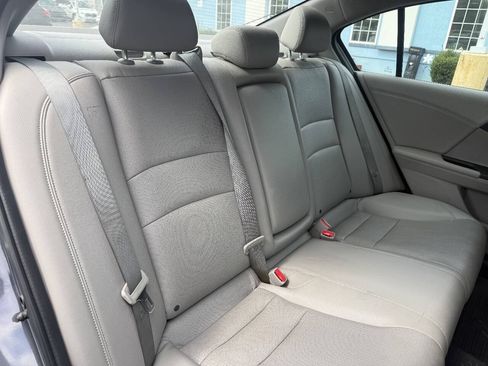 Used 2016 Honda Accord Touring image 23