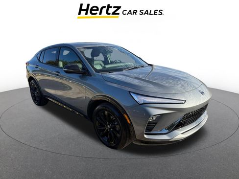 Used 2025 Buick Envista Sport Touring image 1