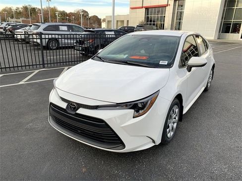 New 2026 Toyota Corolla LE image 4