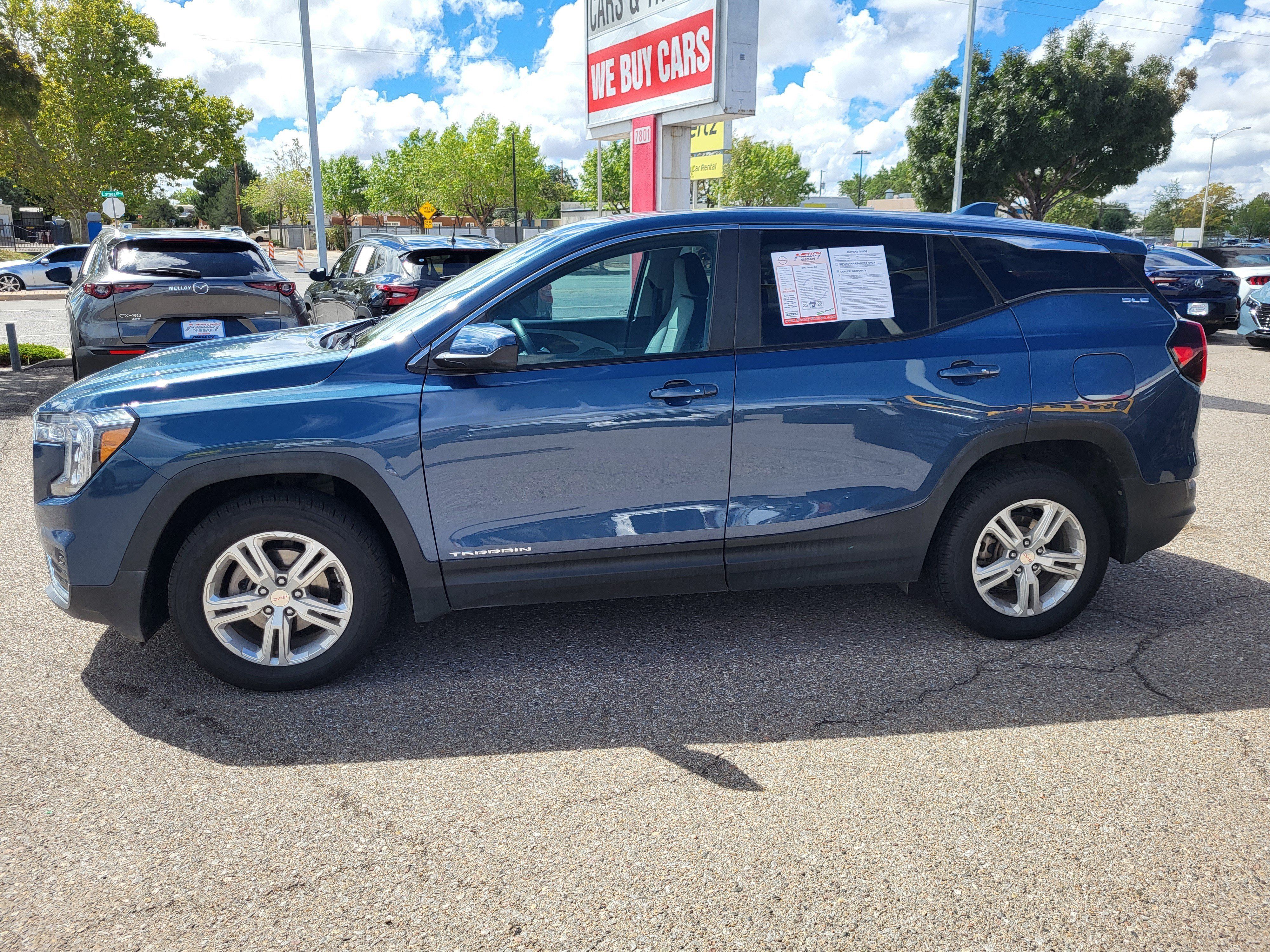 Used 2024 GMC Terrain SLE AWD/4WD image 7