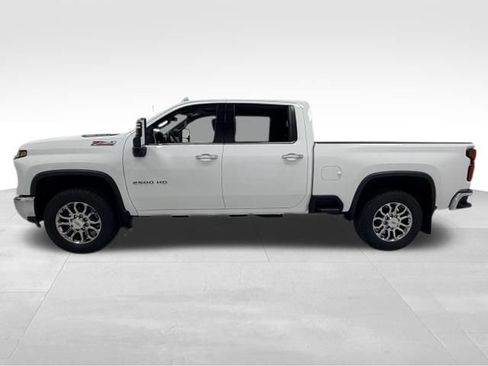 Certified 2026 Chevrolet Silverado 2500 LTZ w/ LTZ Plus Package AWD/4WD image 3