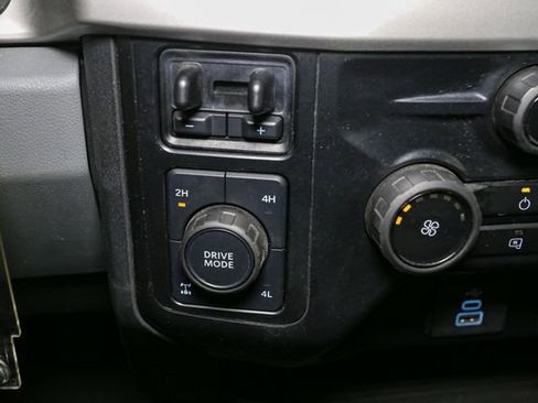 Used 2024 Ford F350 XLT image 26