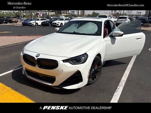 Used 2024 BMW 230i Coupe w/ Premium Package RWD image 1