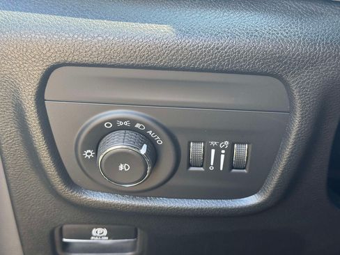 Used 2026 Jeep Grand Cherokee Limited w/ Limited Altitude Package AWD/4WD image 19