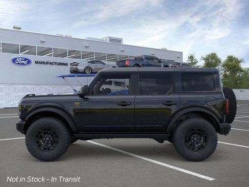 New 2026 Ford Bronco Badlands image 3