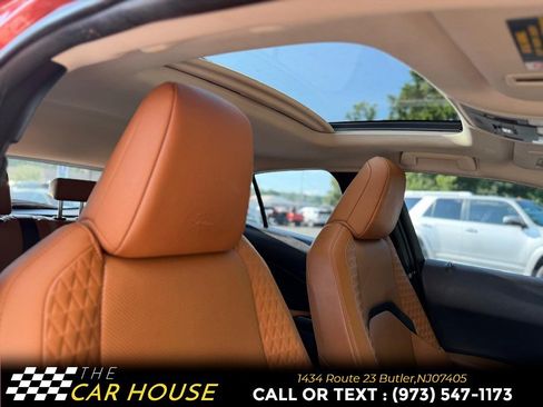 Used 2019 Lexus UX 200 w/ Premium Package FWD image 23