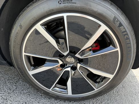 Certified 2024 Porsche Macan Turbo Electric image 26