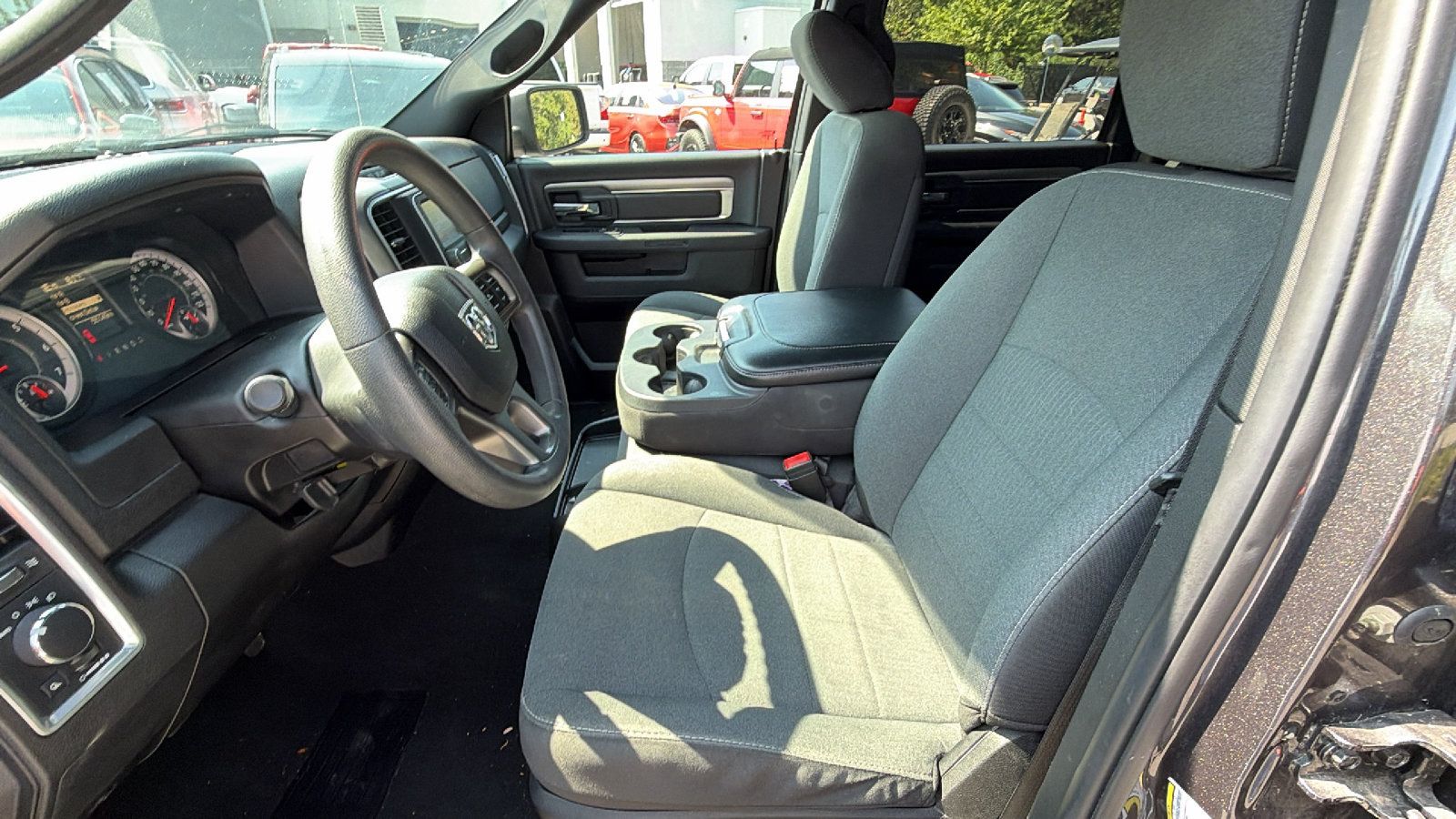 Used 2024 RAM 1500 Warlock AWD/4WD image 16