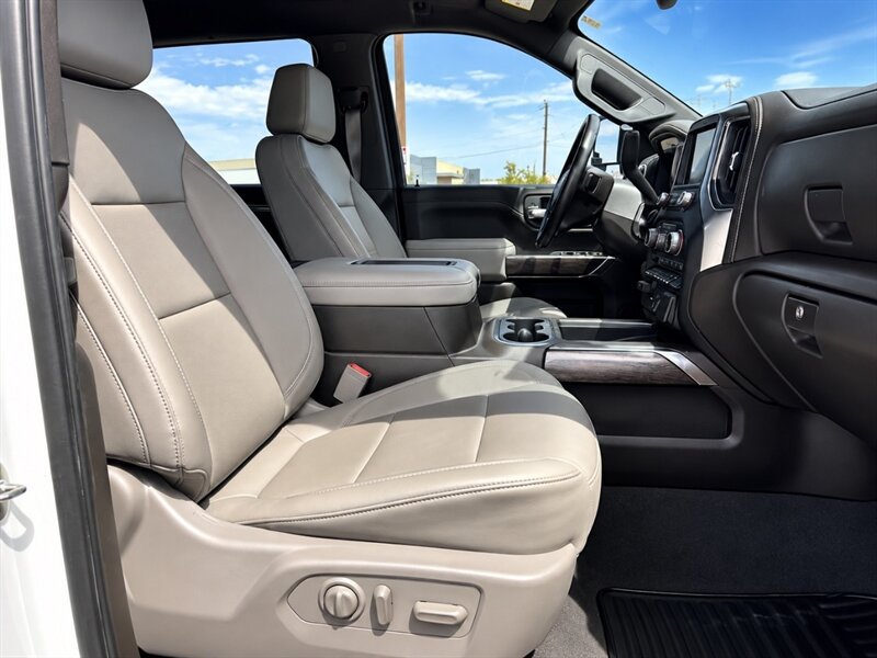 Used 2022 Chevrolet Silverado 2500 LTZ w/ LTZ Plus Package AWD/4WD image 20