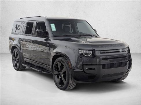 Used 2026 Land Rover Defender 130 X-Dynamic SE AWD/4WD image 7