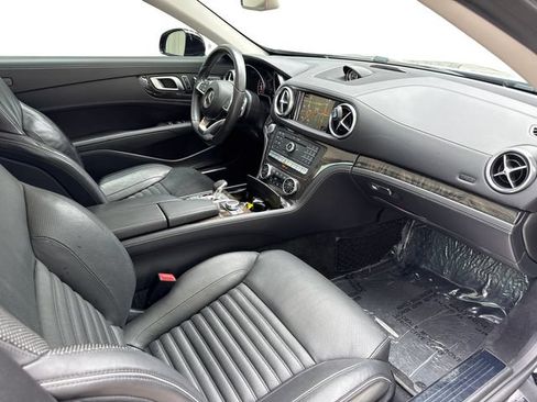 Used 2017 Mercedes-Benz SL 550 image 14