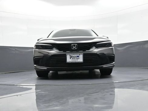 Used 2023 Honda Civic Sport image 25