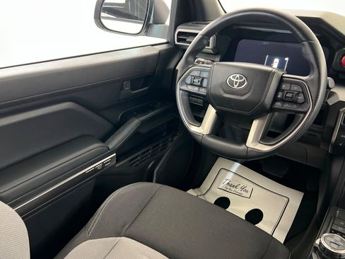 Used 2025 Toyota 4Runner TRD Off-Road image 12