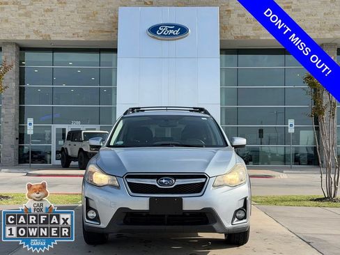 Used 2017 Subaru Crosstrek 2.0i Premium AWD/4WD image 2