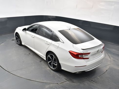 Used 2018 Honda Accord Sport image 35