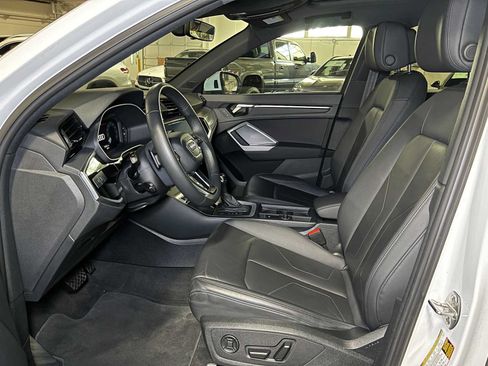 Used 2025 Audi Q3 2.0T Premium AWD/4WD image 23