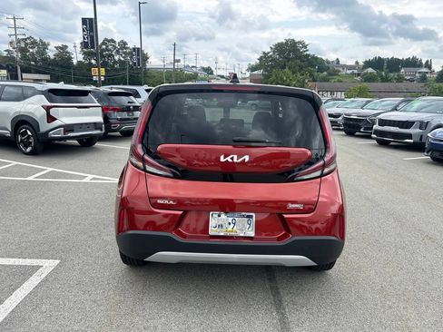 Certified 2023 Kia Soul LX FWD image 5