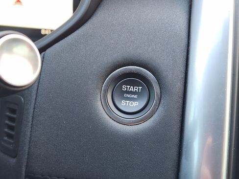 Certified 2025 Land Rover Discovery S image 20