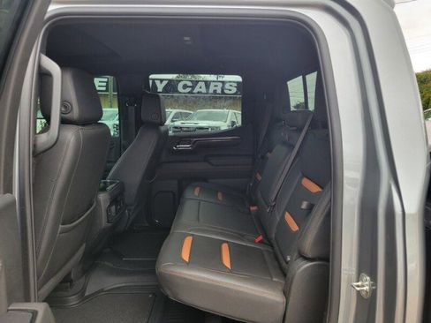 Used 2024 GMC Sierra 1500 AT4 w/ Technology Package image 27