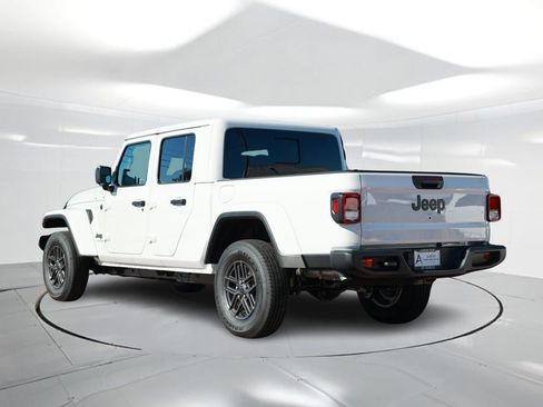 New 2026 Jeep Gladiator Sport image 2