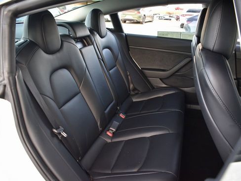 Used 2022 Tesla Model 3 Long Range image 13