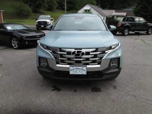 Used 2023 Hyundai Santa Cruz SEL AWD/4WD image 2